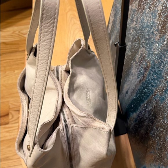 American Leather Co. Liberty Shopper - Picture 10 of 14